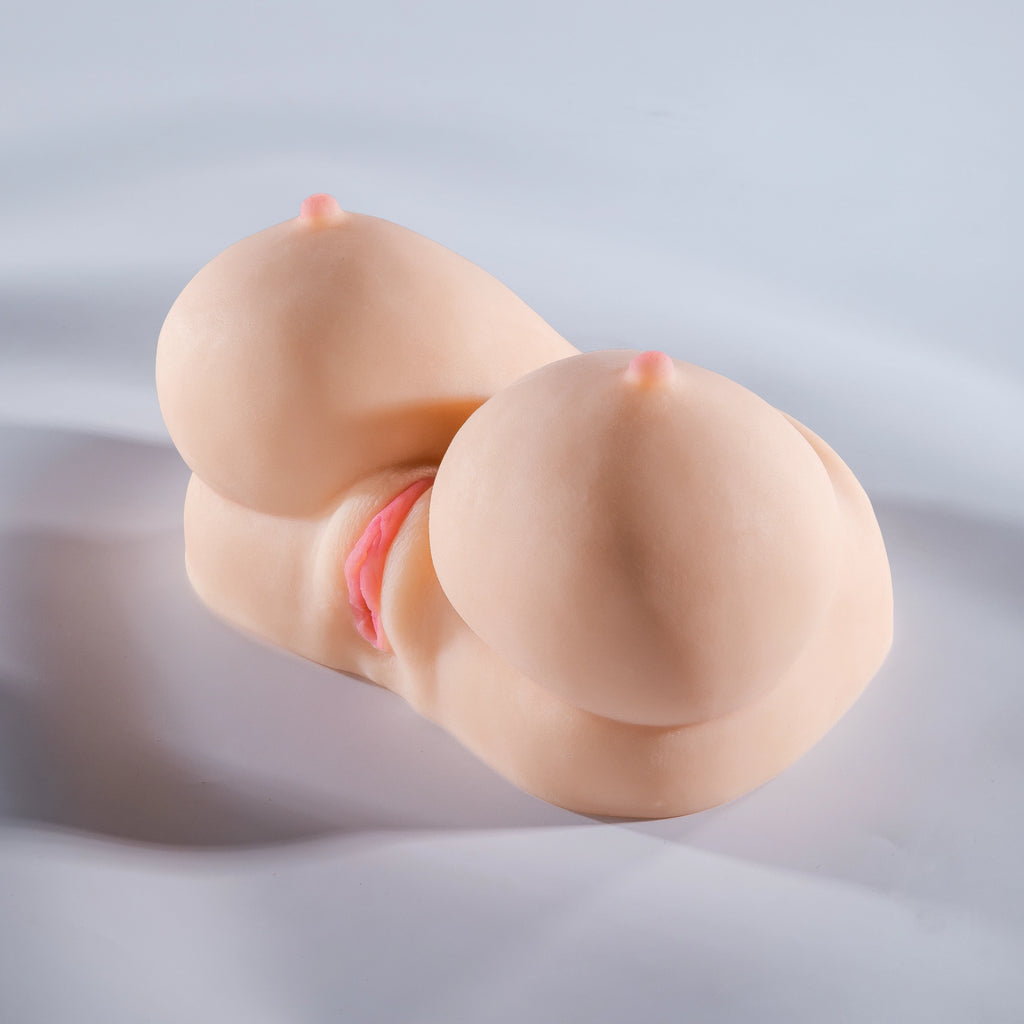 Maddie Big Tits & Pussy Torso - Savageme Dolls